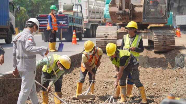 Pengguna Tol Jakarta-Cikampek Diminta Waspada, Sejumlah Titik Perbaikan Jalan Mulai Dikerjakan Pekan Ini