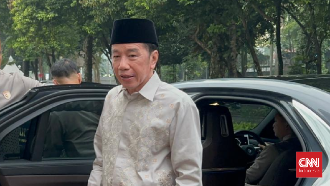 Jokowi Ikut Meramaikan Tren Lagu Viral “Mas Bahlil Ganteng”, Aksi Anak Muda di Depan Rumah Jadi Sorotan