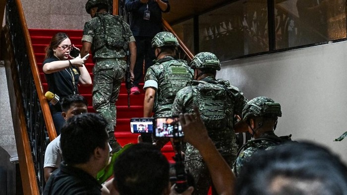 Polisi Filipina Tangkap Tersangka Terkait Insiden Baku Tembak di Gedung Senat