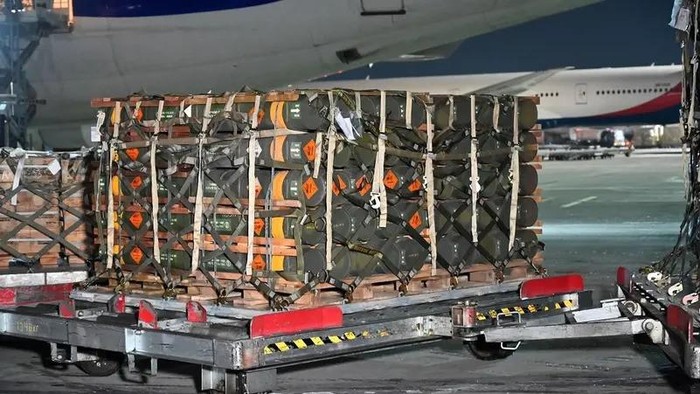 Perang Iran Kuras Persenjataan AS, Empat Jet F-15 Hancur dan Stok Amunisi Tertekan